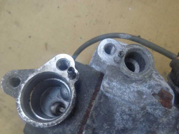 COMPRESSEUR DE CLIMATISATION BMW - Vue 2